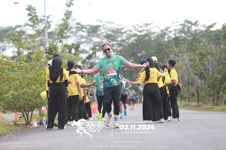 Race photo from Arutmin Borneo Run 2024
