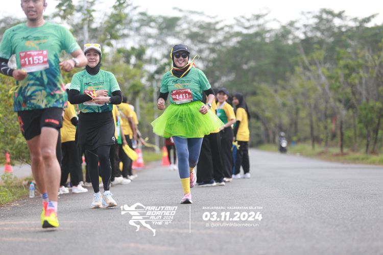 Race photo from Arutmin Borneo Run 2024