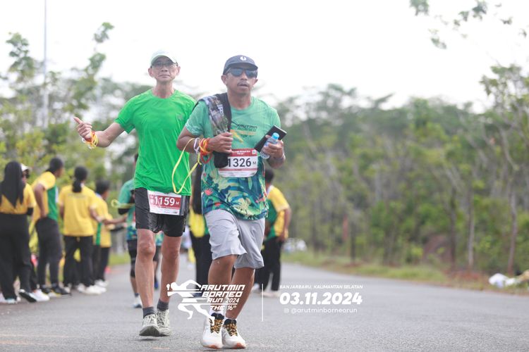 Race photo from Arutmin Borneo Run 2024