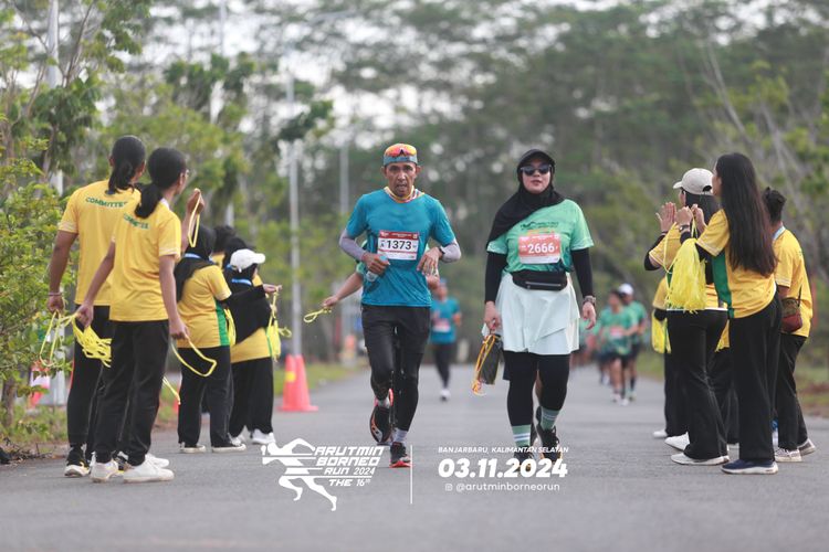 Race photo from Arutmin Borneo Run 2024