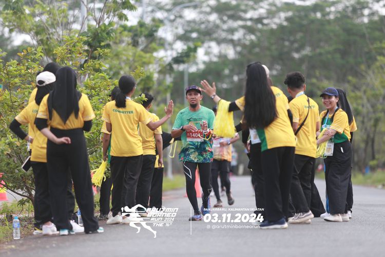 Race photo from Arutmin Borneo Run 2024