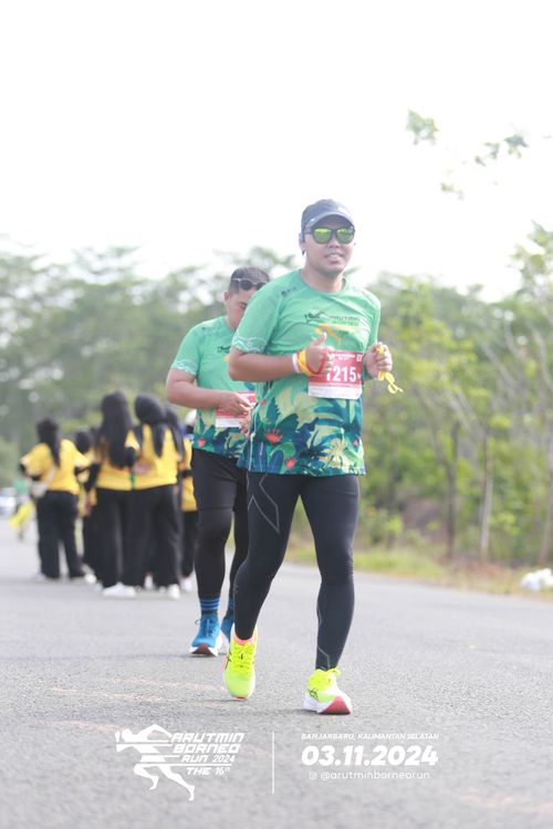 Race photo from Arutmin Borneo Run 2024