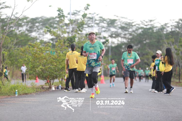 Race photo from Arutmin Borneo Run 2024