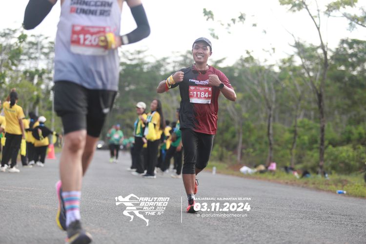 Race photo from Arutmin Borneo Run 2024