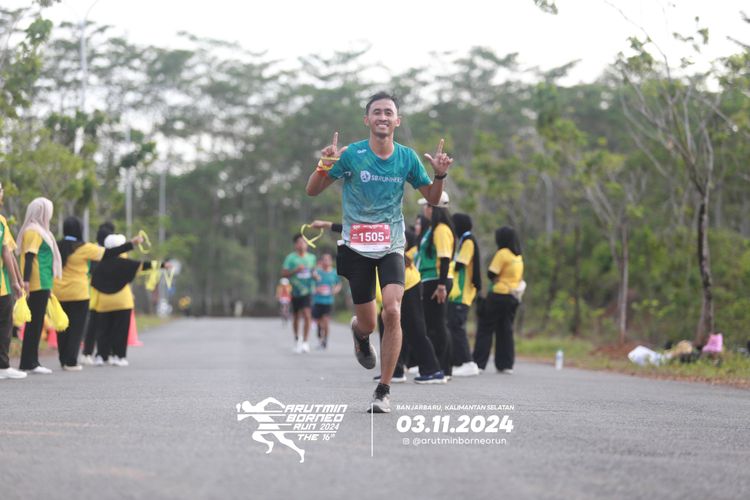 Race photo from Arutmin Borneo Run 2024