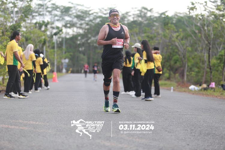 Race photo from Arutmin Borneo Run 2024