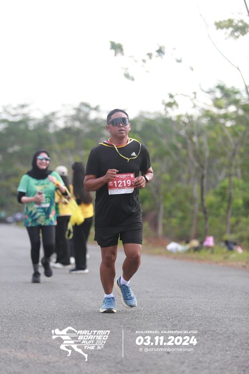 Race photo from Arutmin Borneo Run 2024