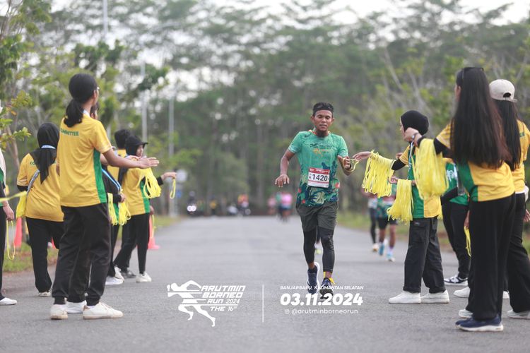 Race photo from Arutmin Borneo Run 2024