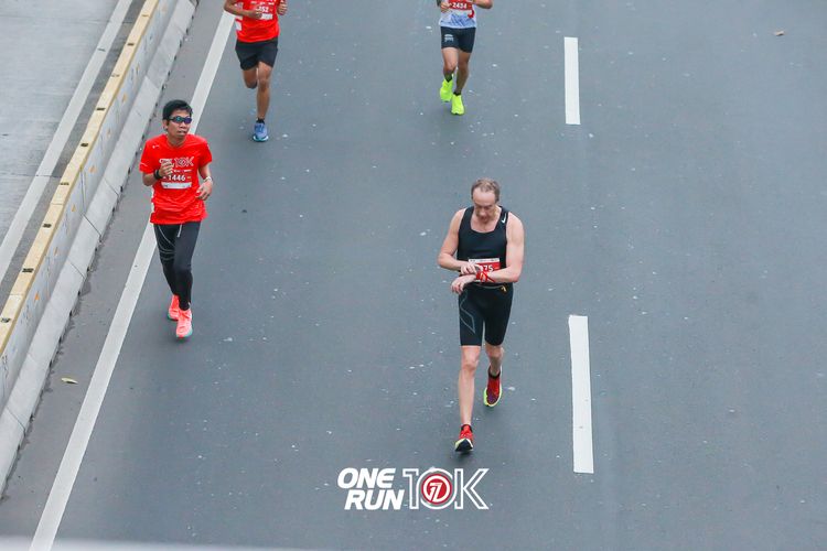 Race photo from ONE RUN 10K 2025