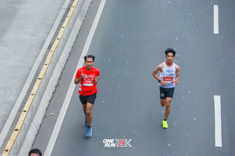 Race photo from ONE RUN 10K 2025