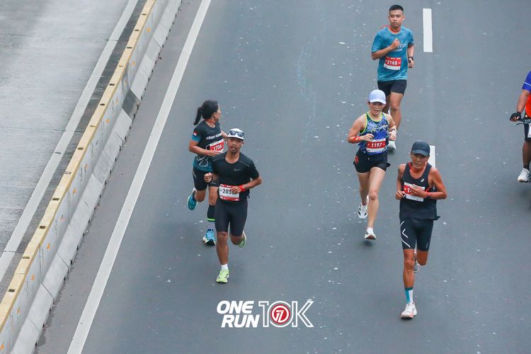 Race photo from ONE RUN 10K 2025