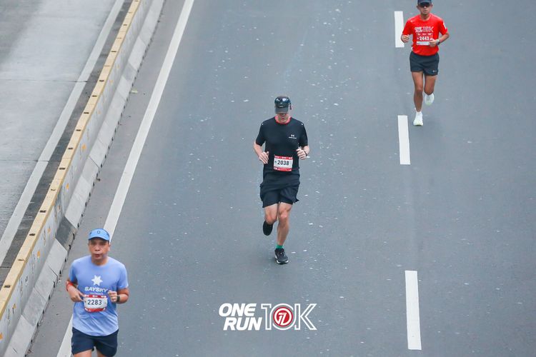 Race photo from ONE RUN 10K 2025
