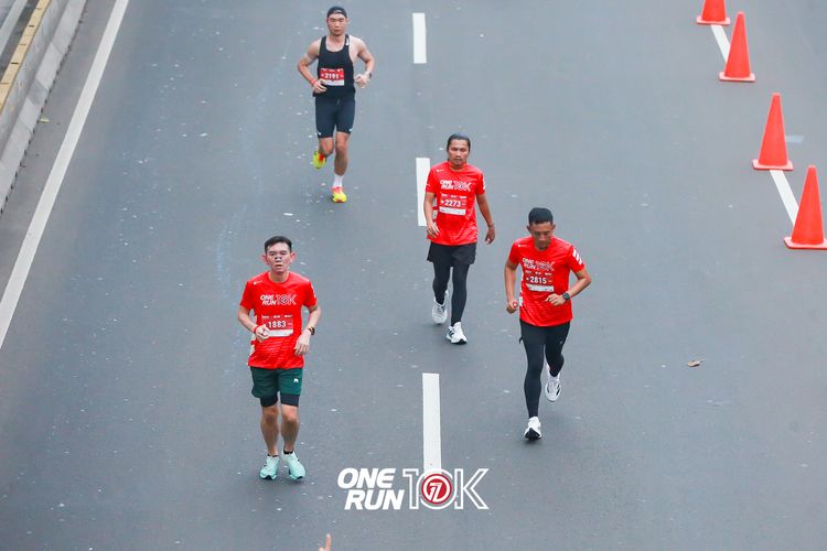 Race photo from ONE RUN 10K 2025