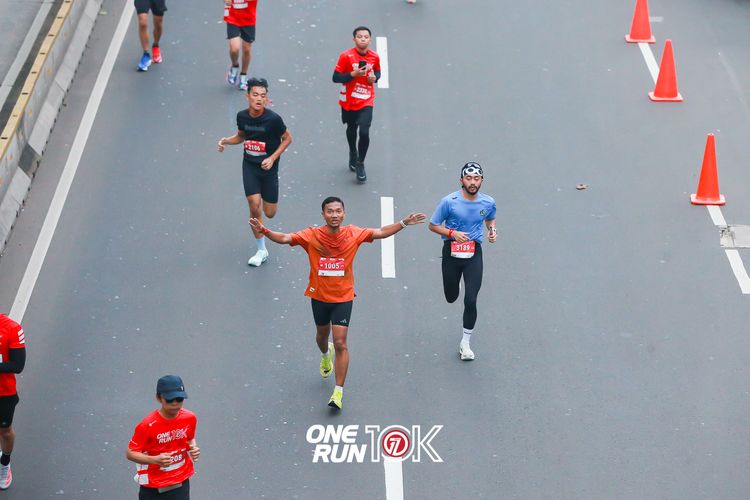 Race photo from ONE RUN 10K 2025