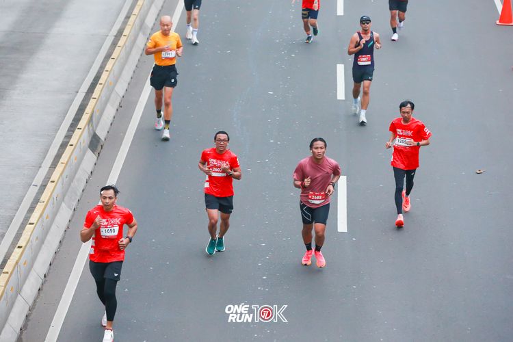 Race photo from ONE RUN 10K 2025