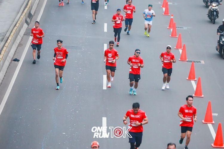 Race photo from ONE RUN 10K 2025