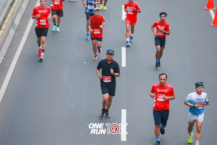 Race photo from ONE RUN 10K 2025