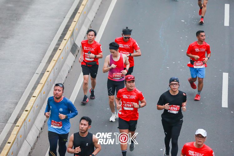 Race photo from ONE RUN 10K 2025