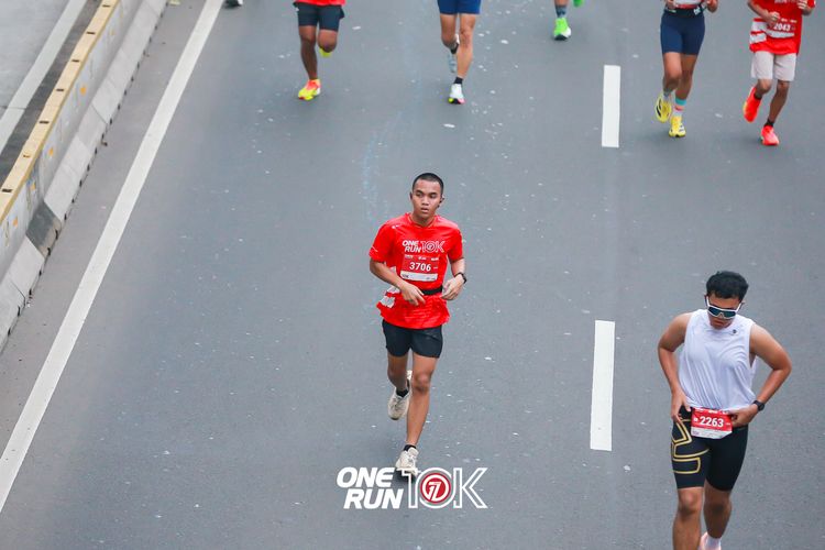 Race photo from ONE RUN 10K 2025