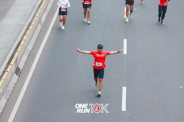 Race photo from ONE RUN 10K 2025
