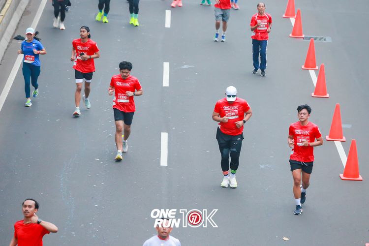 Race photo from ONE RUN 10K 2025