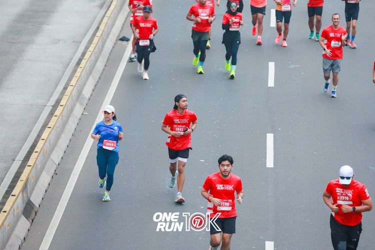 Race photo from ONE RUN 10K 2025