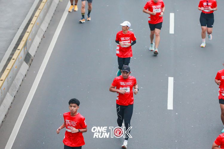 Race photo from ONE RUN 10K 2025