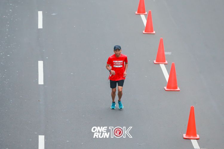 Race photo from ONE RUN 10K 2025