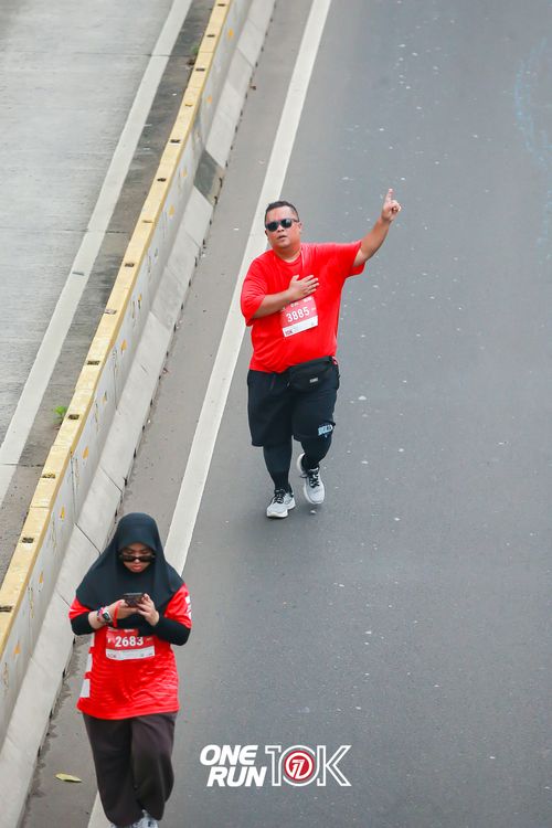 Race photo from ONE RUN 10K 2025