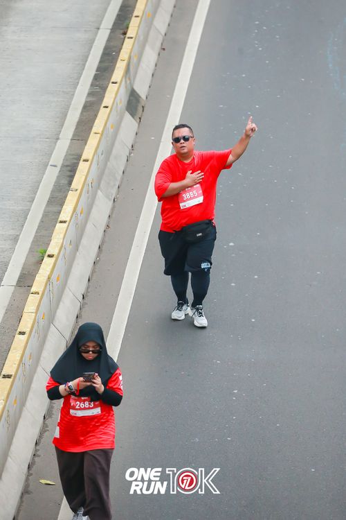 Race photo from ONE RUN 10K 2025
