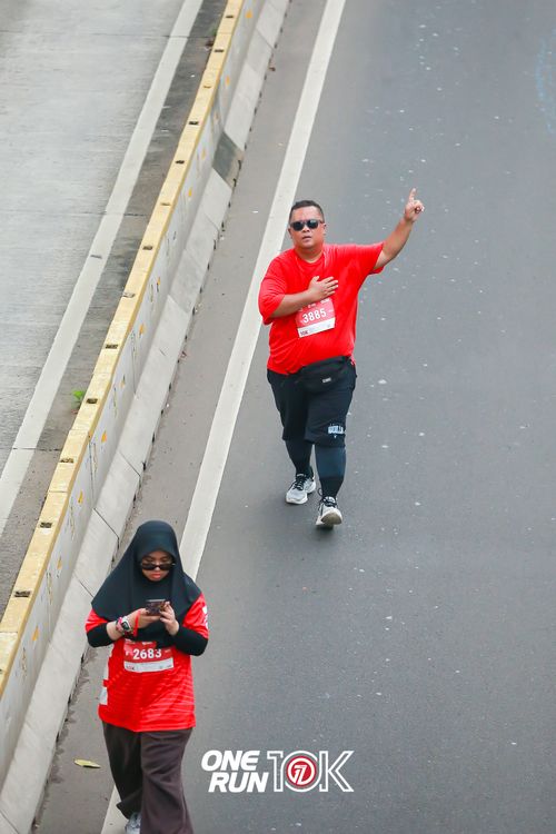 Race photo from ONE RUN 10K 2025
