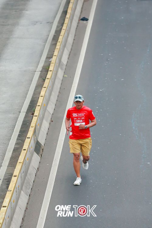 Race photo from ONE RUN 10K 2025