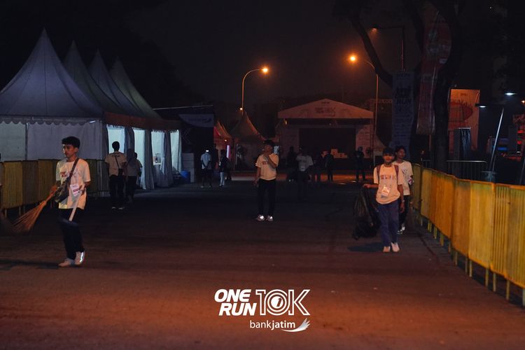 Race photo from ONE RUN 10 K
