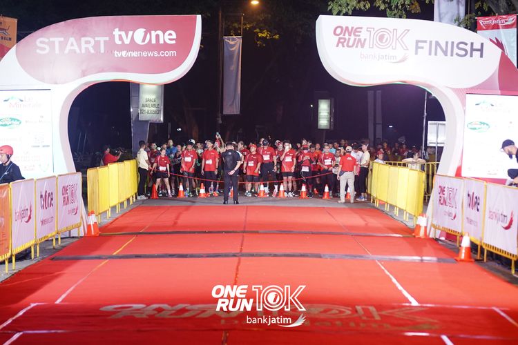 Race photo from ONE RUN 10 K
