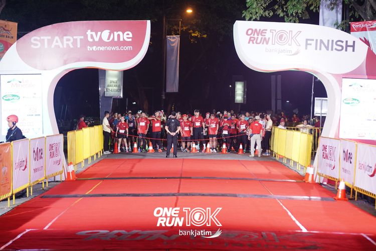 Race photo from ONE RUN 10 K