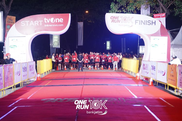 Race photo from ONE RUN 10 K