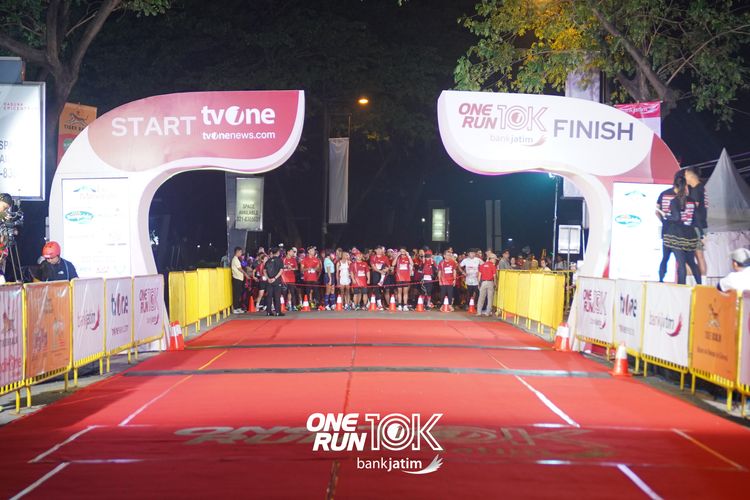 Race photo from ONE RUN 10 K