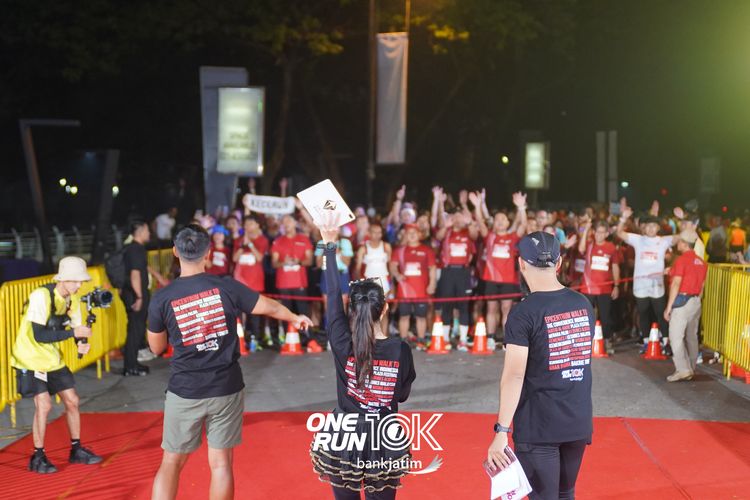 Race photo from ONE RUN 10 K