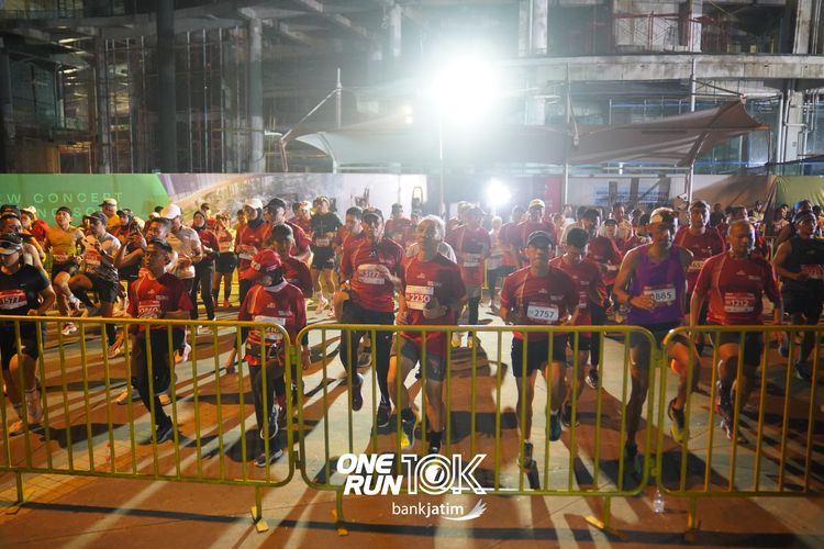 Race photo from ONE RUN 10 K