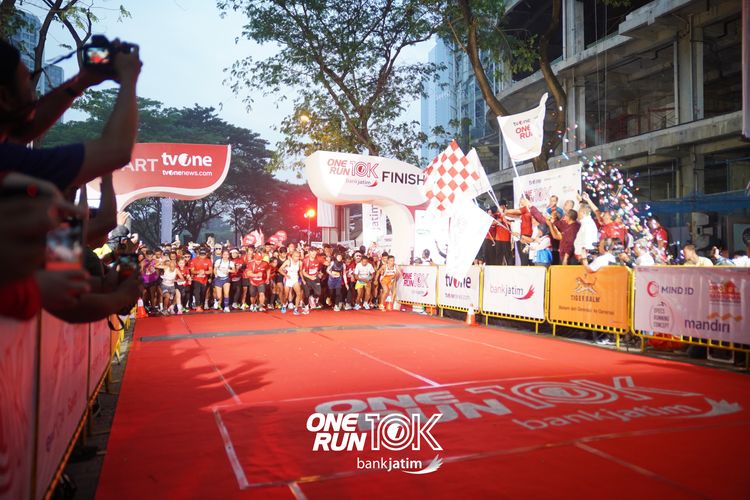 Race photo from ONE RUN 10 K