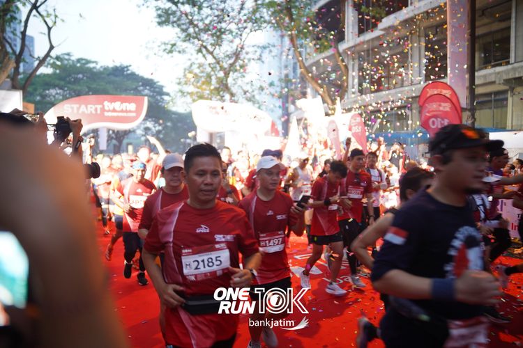 Race photo from ONE RUN 10 K