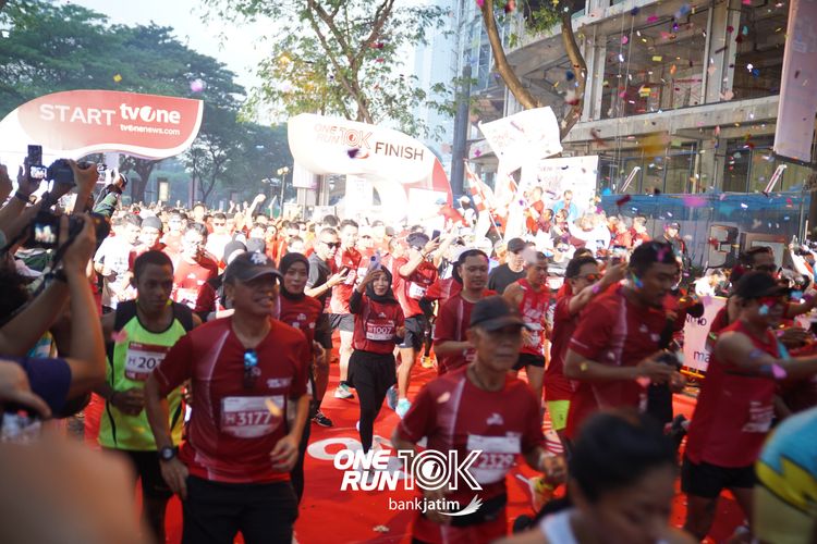 Race photo from ONE RUN 10 K
