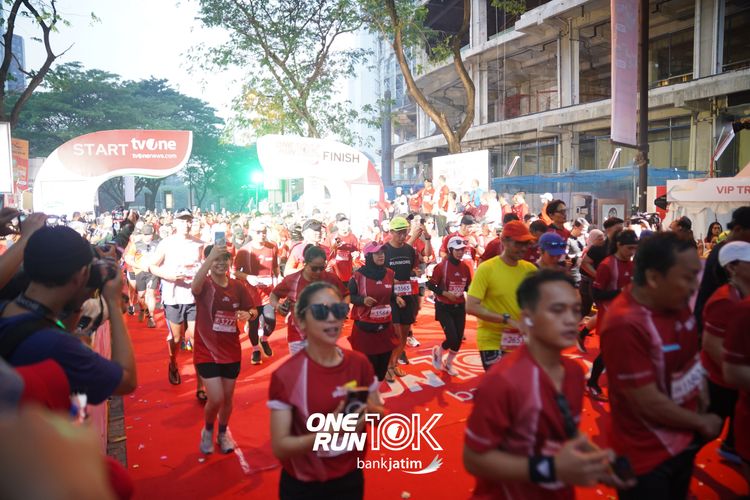 Race photo from ONE RUN 10 K