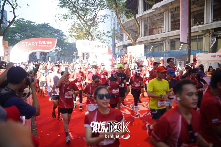 Race photo from ONE RUN 10 K