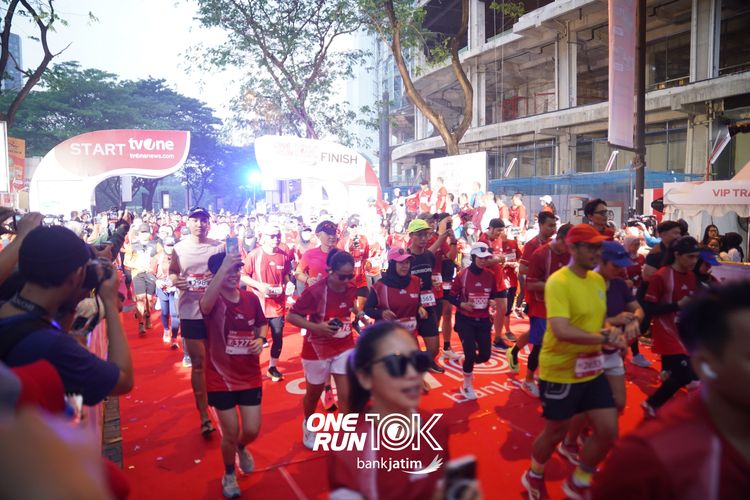 Race photo from ONE RUN 10 K
