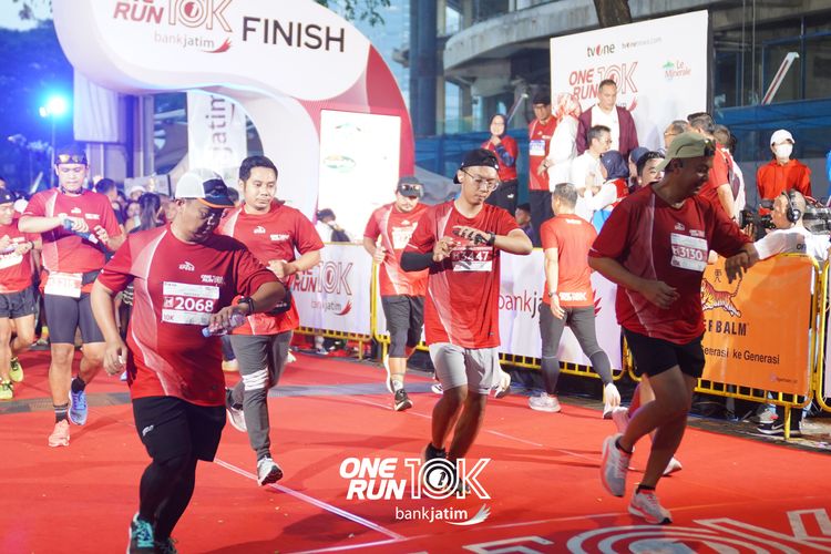 Race photo from ONE RUN 10 K