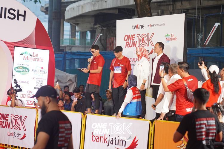 Race photo from ONE RUN 10 K