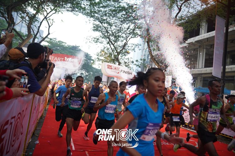 Race photo from ONE RUN 10 K