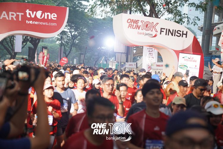 Race photo from ONE RUN 10 K