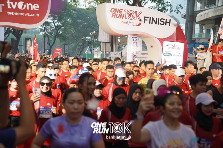 Race photo from ONE RUN 10 K